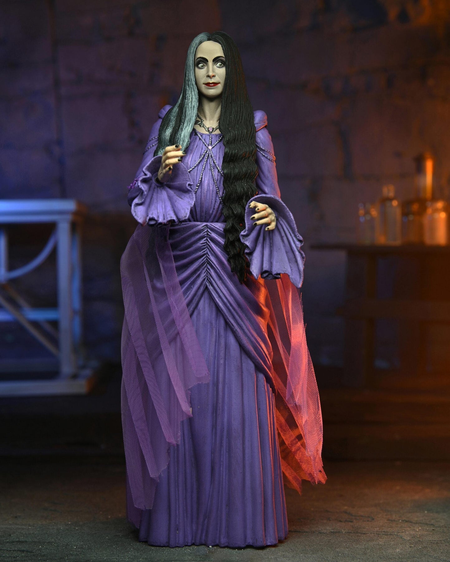 The Munsters (2022) Ultimate 7 Inch Scale Action Figure - Lily Munster