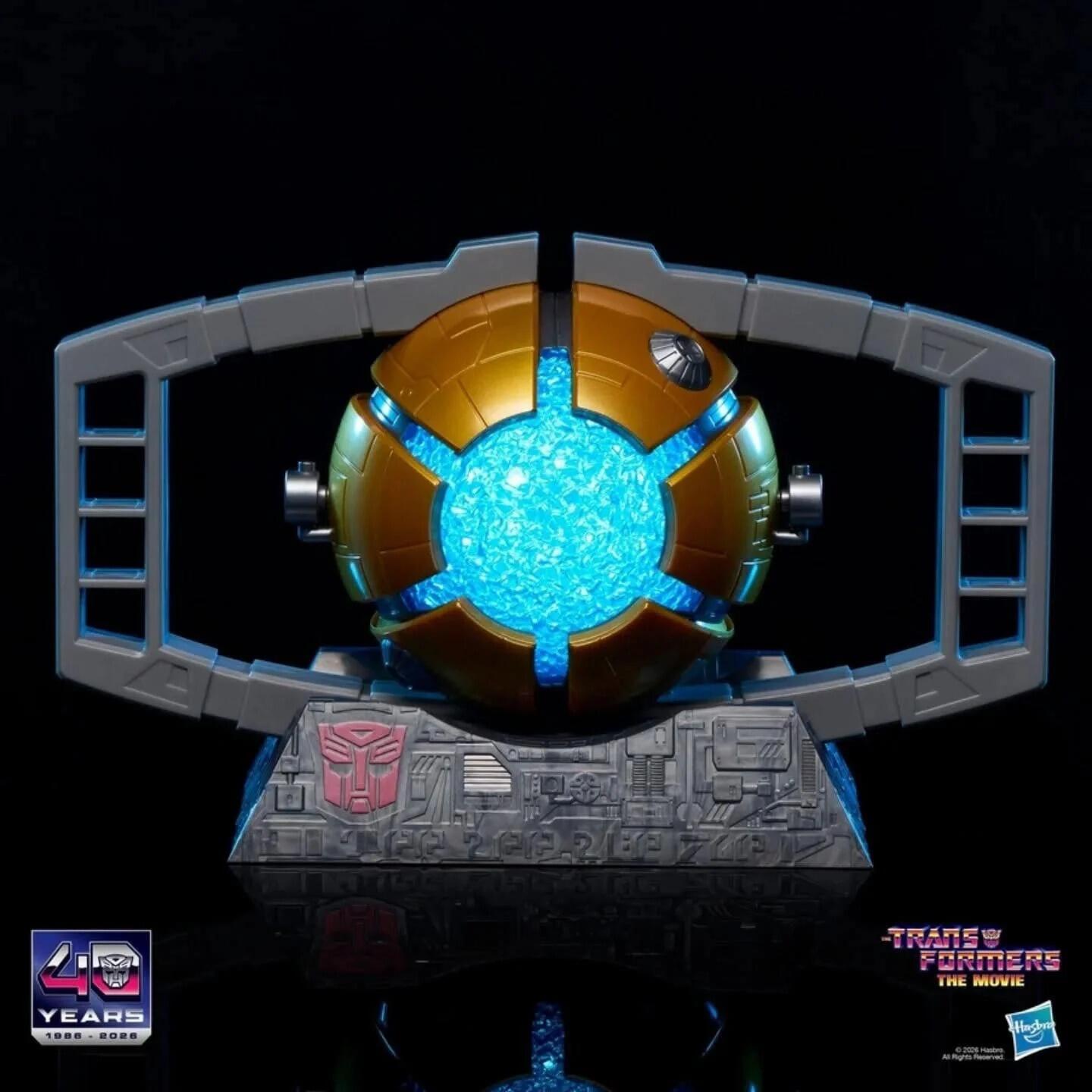 *PRE-ORDER Transformers Studio Series 86 Roleplay Item - Matrix Of Leadership