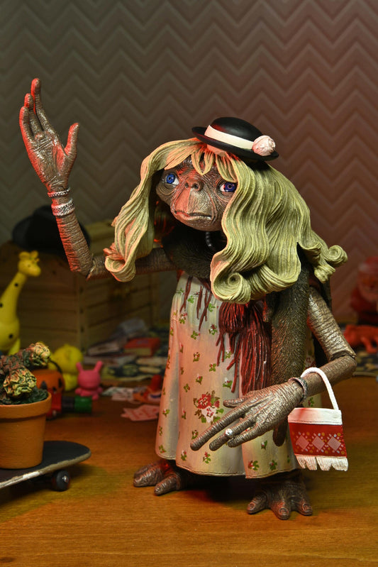 E.T. 40th Anniversary Ultimate 7 Inch Scale Action Figure - Dress-Up E.T.