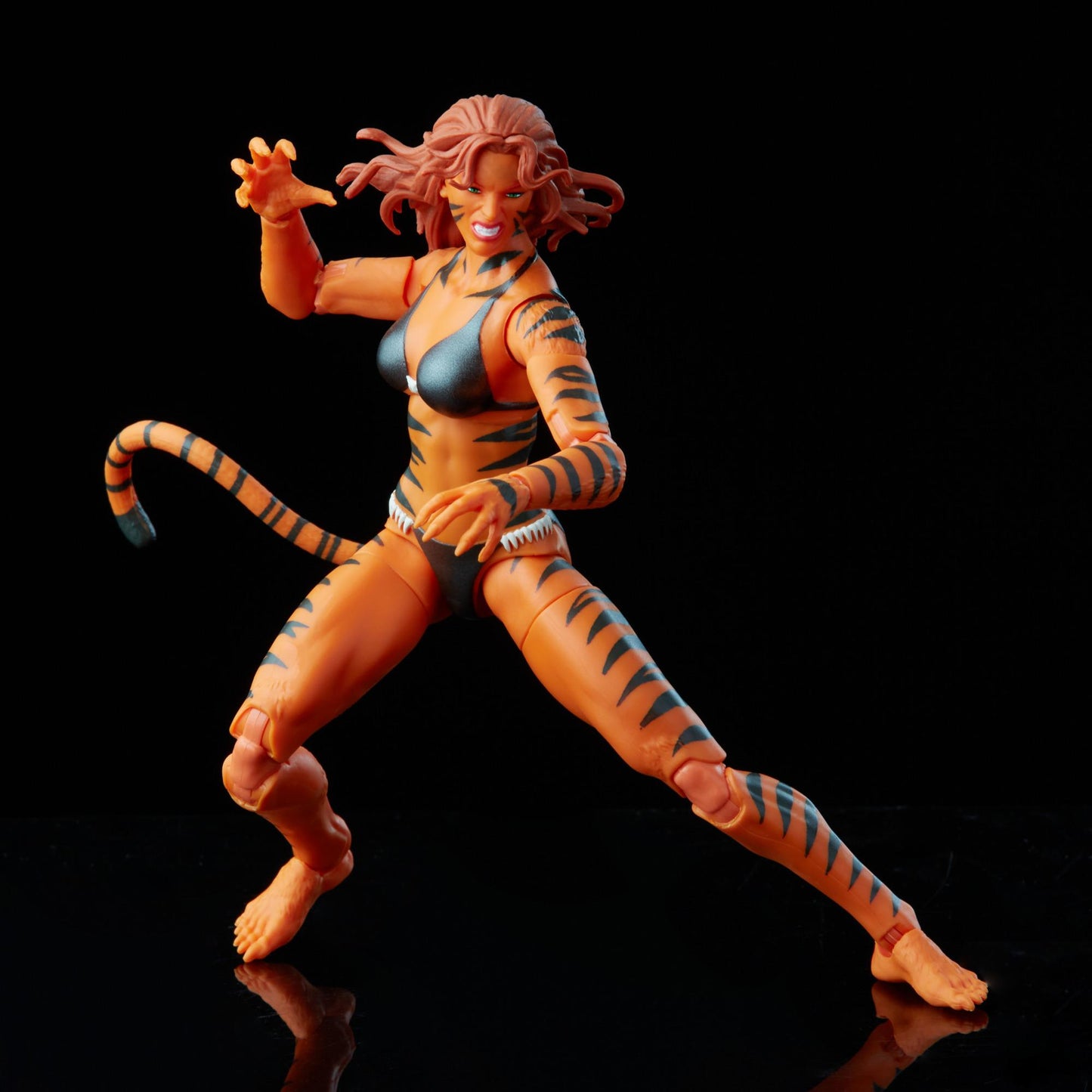 MARVEL LEGENDS SERIES 6-INCH RETRO ACTION FIGURE EXCLUSIVE - Tigra