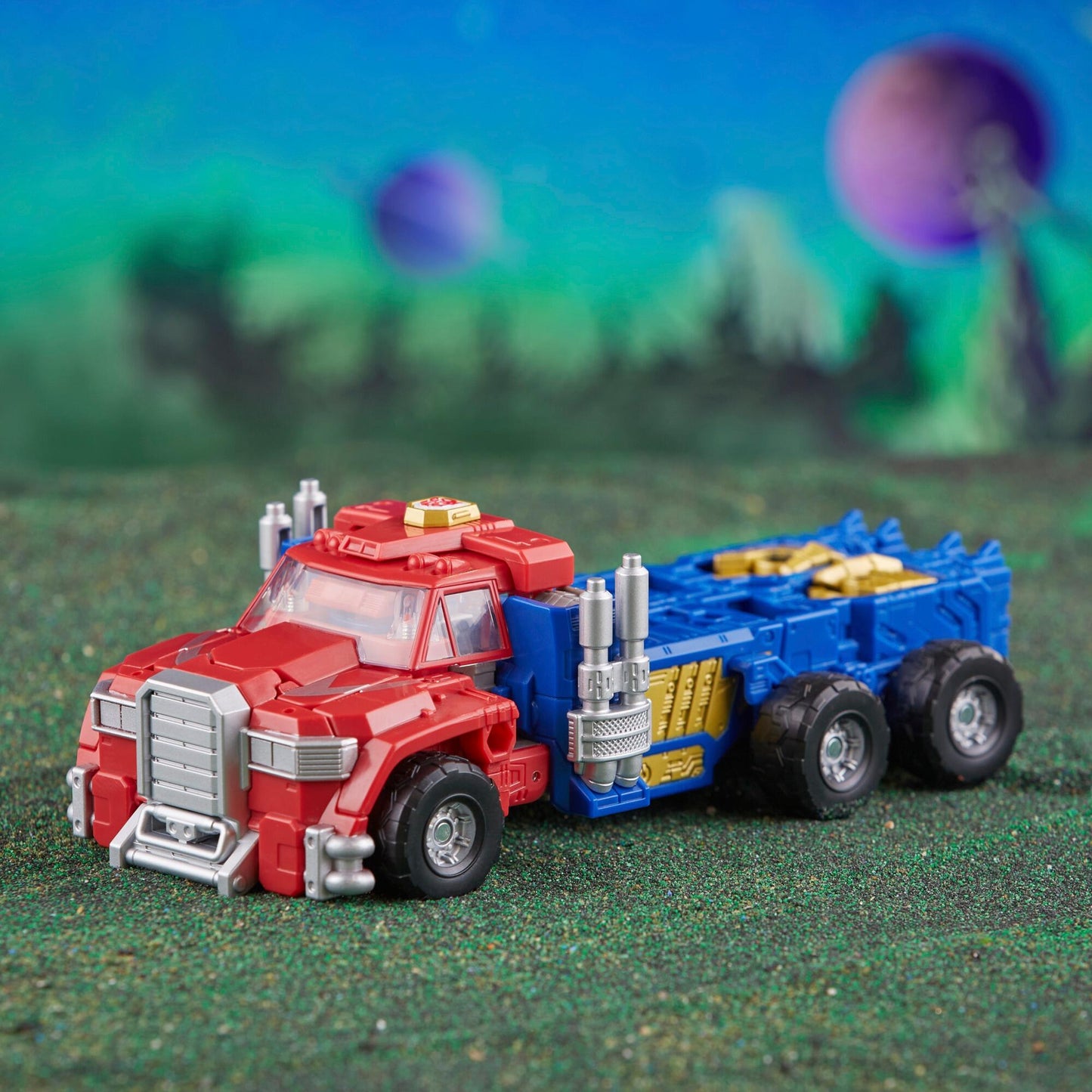 Transformers Legacy Evolution Commander Class Action Figure - Optimus Prime (Armada Universe) (Re-Run)