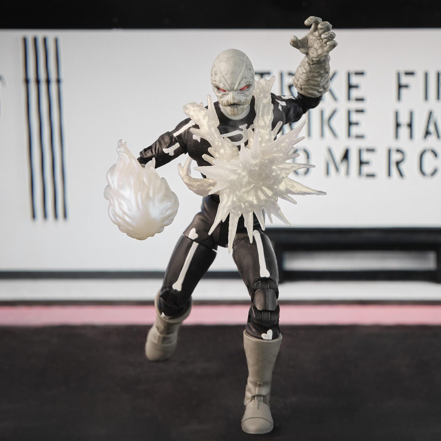 Power Rangers Lightning Collection x Cobra Kai Exclusive Action Figure - Mighty Morphin Skeleputty
