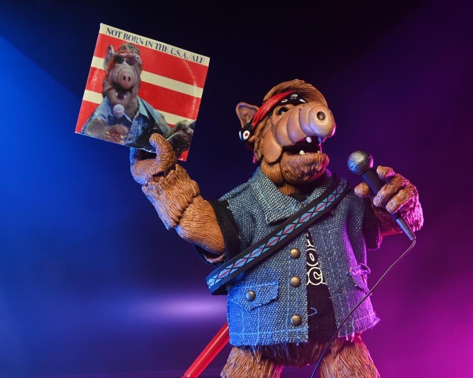 ALF Ultimate 7 Inch Scale Action Figure - ALF (Born To Rock)