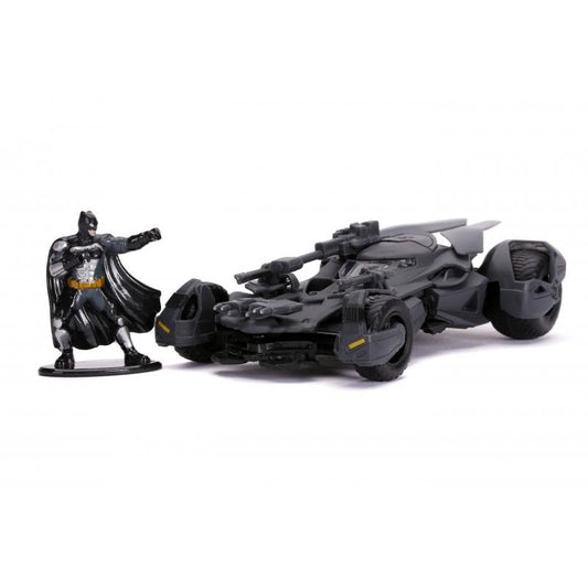 Justice League - Batmobile with Batman Figure Hollywood Rides 1:32 Scale Die Cast Vehicle