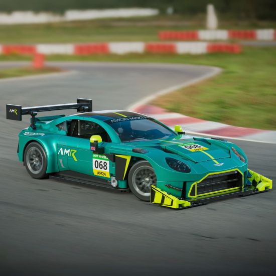 Mattel Brick Shop Hot Wheels 1:16 Elite Series - Aston Martin Vantage GTS