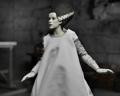 Universal Monsters Ultimate 7 Inch Scale Action Figure - Bride of Frankenstein (Black and White)