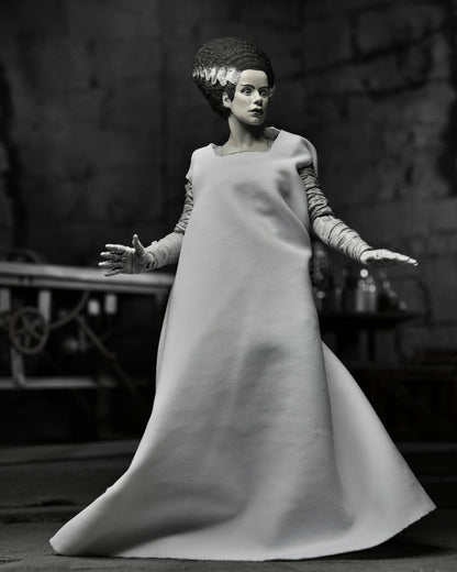 Universal Monsters Ultimate 7 Inch Scale Action Figure - Bride of Frankenstein (Black and White)