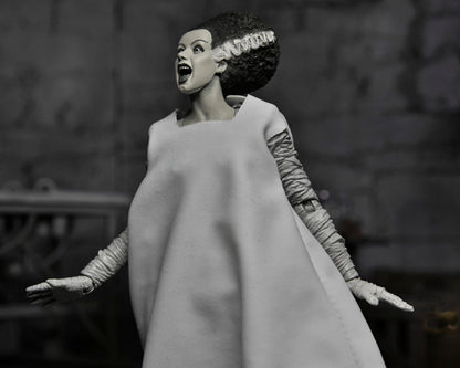 Universal Monsters Ultimate 7 Inch Scale Action Figure - Bride of Frankenstein (Black and White)