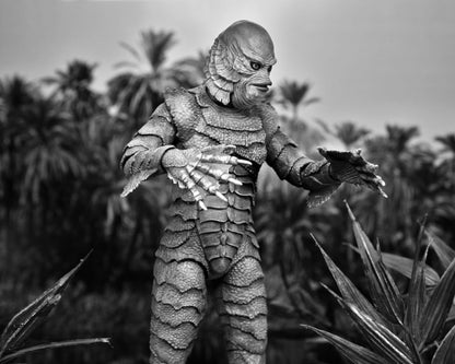 Universal Monsters Ultimate 7 Inch Scale Action Figure - Creature from the Black Lagoon (Black and White)