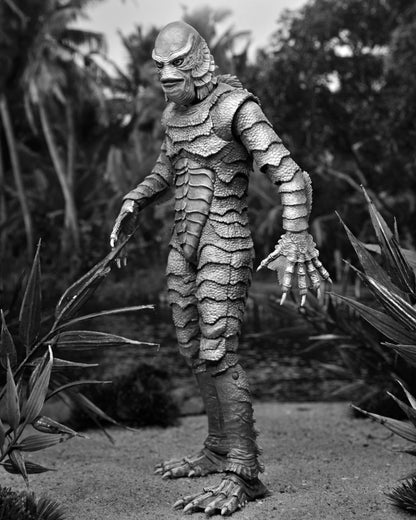 Universal Monsters Ultimate 7 Inch Scale Action Figure - Creature from the Black Lagoon (Black and White)