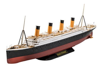 Revell Historical Figures 1:600 Scale Assembly Kit - R.M.S Titanic (Multi-colour)