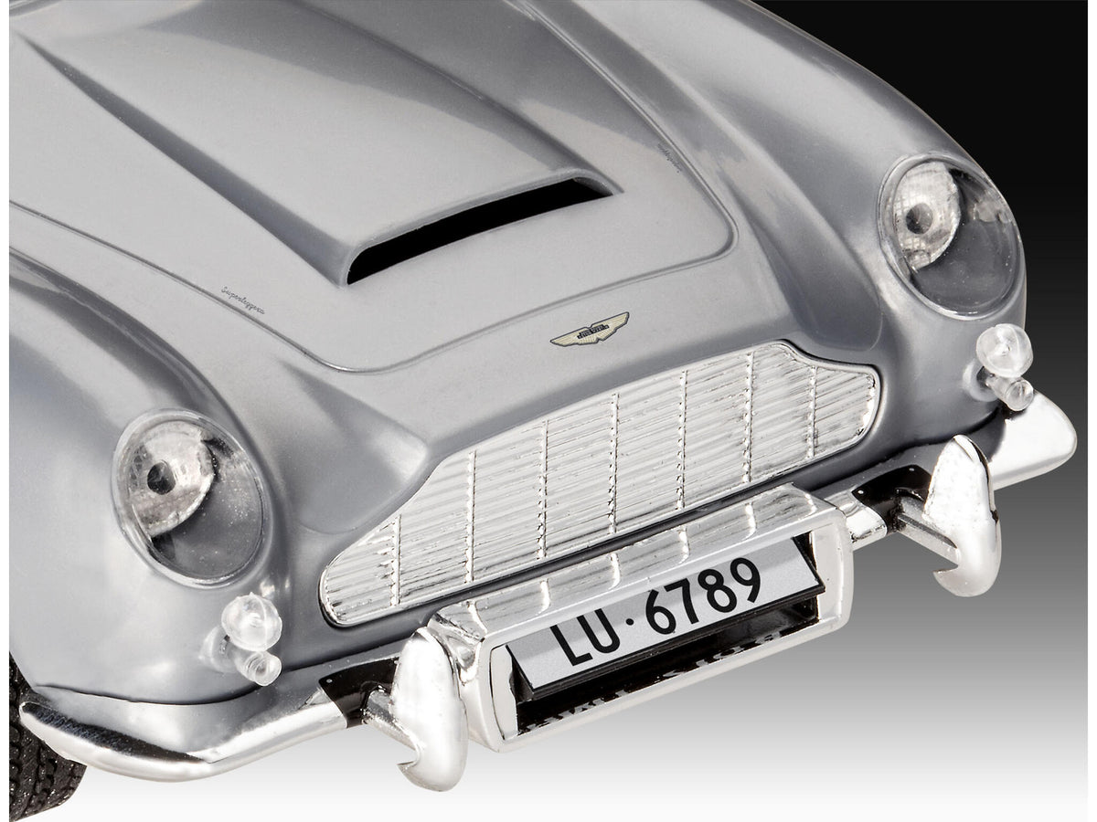 Revell James Bond 1/24 Scale Model Kit - Aston Martin DB5
