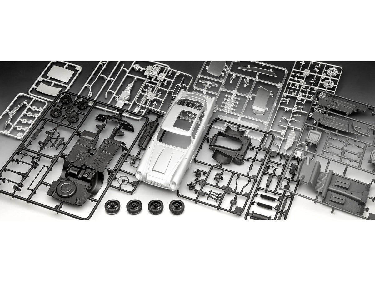 Revell James Bond 1/24 Scale Model Kit - Aston Martin DB5
