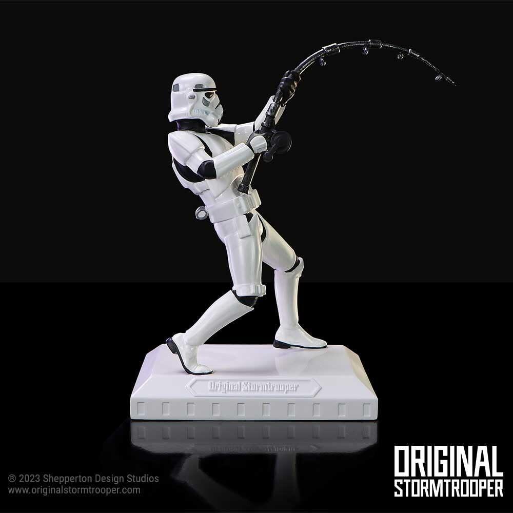 Star Wars The Original Stormtrooper 6.5 Inch Resin Collectible Figurine - Stormtrooper What A Catch!