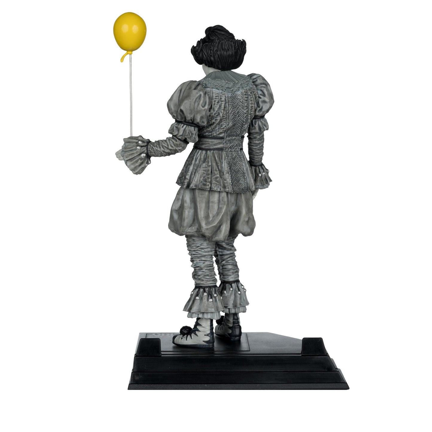 Welcome to Derry Movie Maniacs 6 Inch Posed Figure Wave 2 - Pennywise (Black & White)