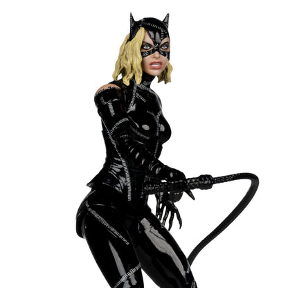 DC Multiverse 7 Inch Deluxe Theatrical Action Figure Wave 5 - Battle Damaged Catwoman (Batman Returns)