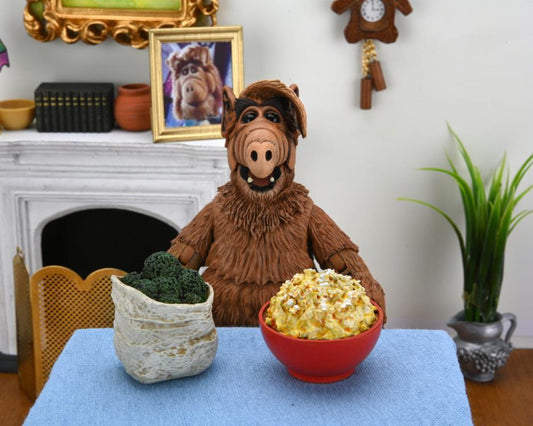 ALF Ultimate 7 Inch Scale Action Figure - ALF (Alien Life Form)