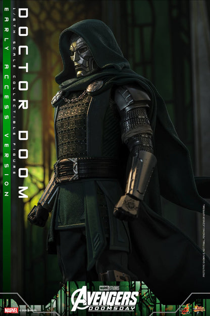 *PRE-ORDER Doctor Doom - Marvel Avengers Doomsday Hot Toys Collectibles 1/6th Scale Action Figure