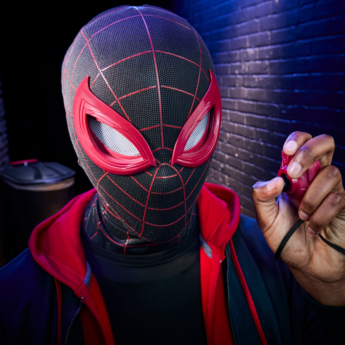 *PRE-ORDER Marvel Legends Premium Roleplay Electronic Interactive Mask - (Spider-Man Miles Morales)