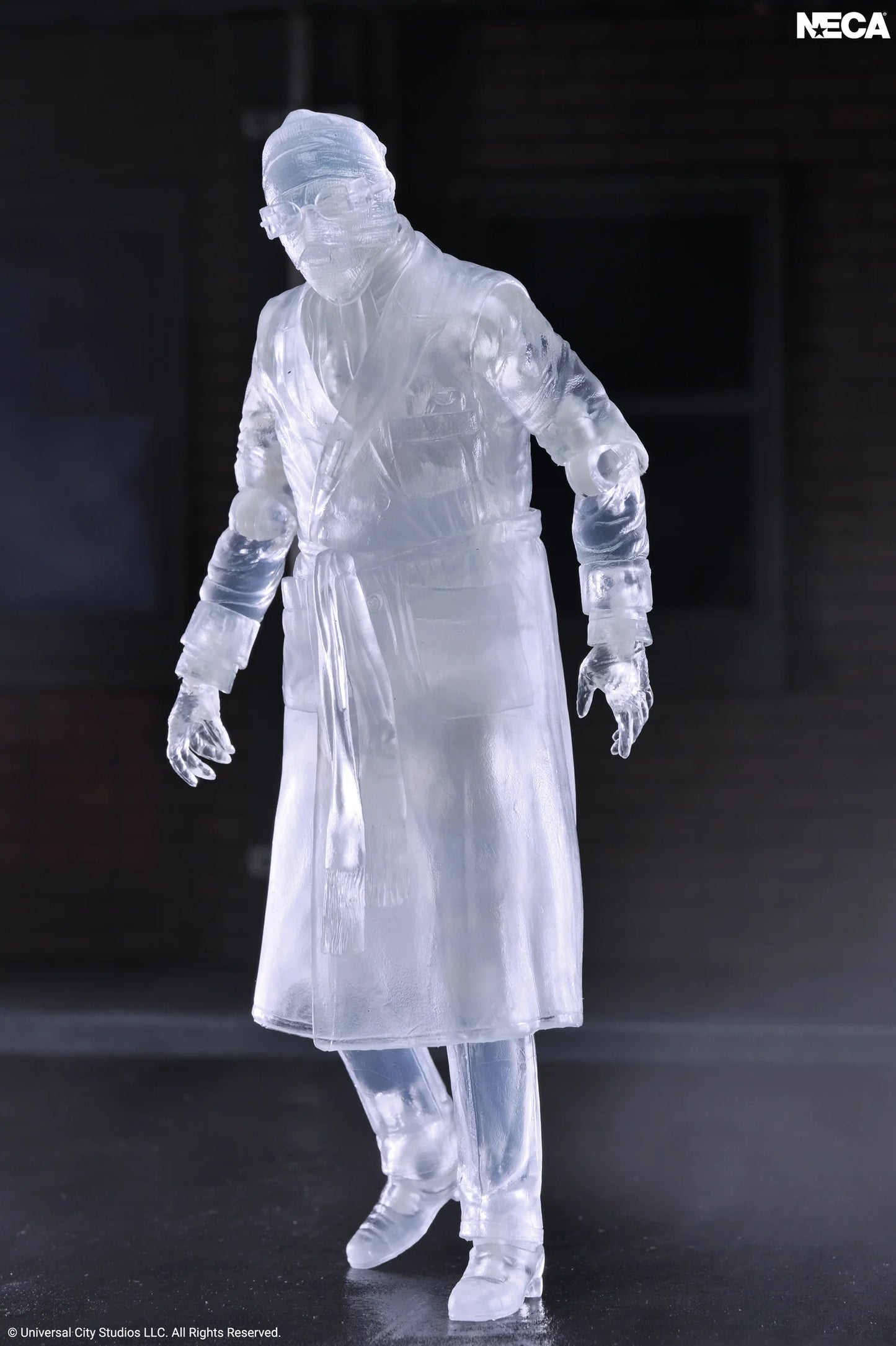 *PRE-ORDER Universal Monsters Ultimate 7 Inch Scale Action Figure - Invisible Man (1933)