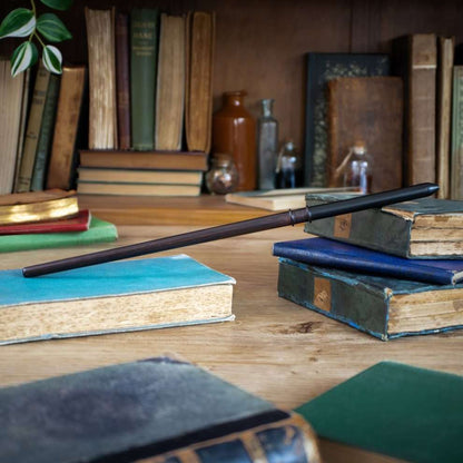Harry Potter Wand Replica In Ollivanders Box - Draco Malfoy