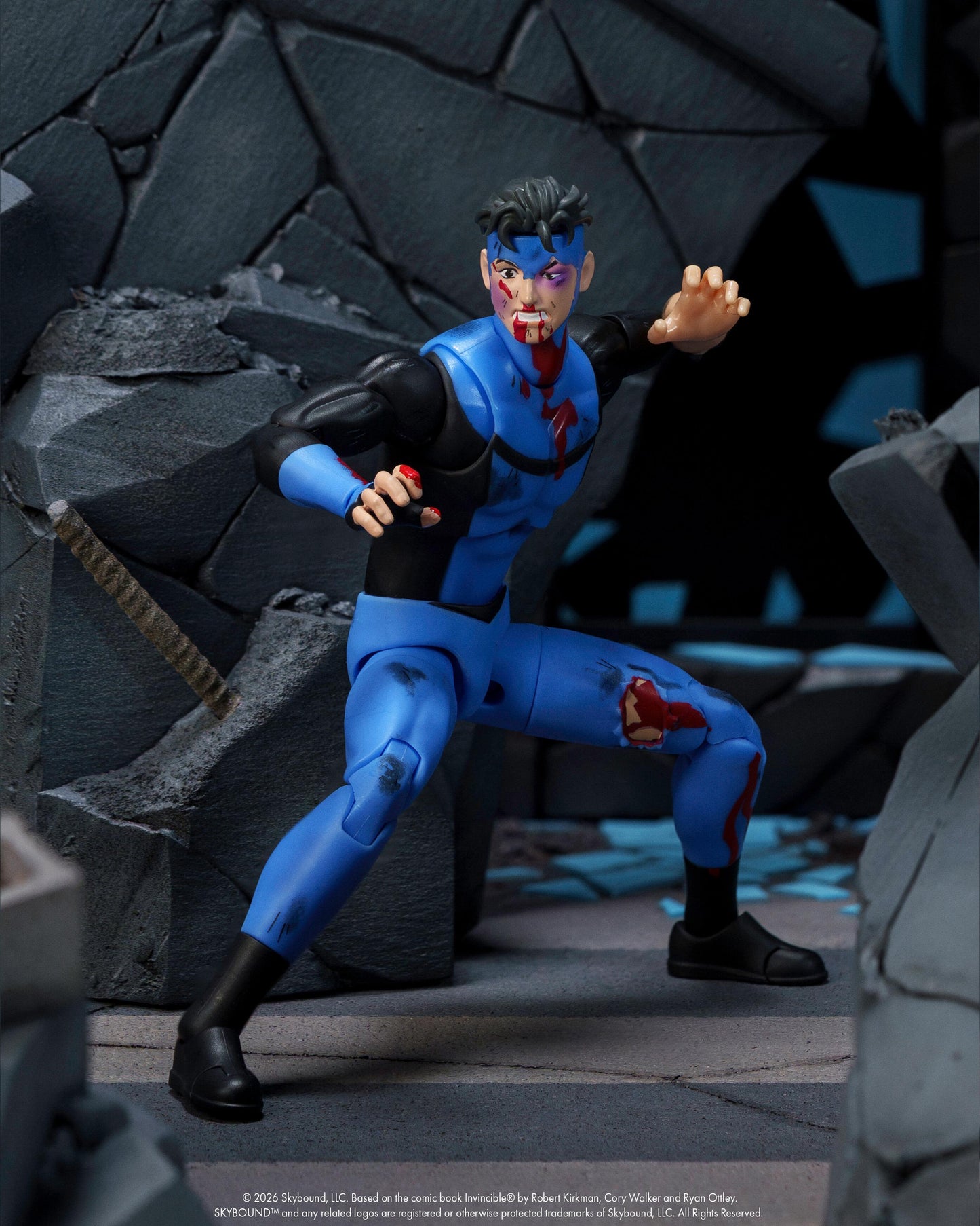 *PRE-ORDER Invincibles SDCC 2026 Exclusive 6 Inch Action Figure - Invincible (Battle Damaged Deluxe)