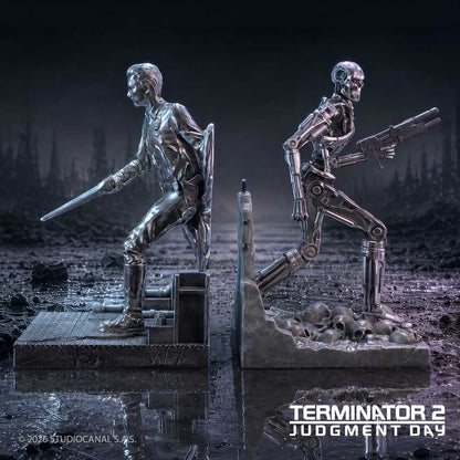 Terminator 2 7 Inch Resin Collectible Bookends - T-1000 vs T-800