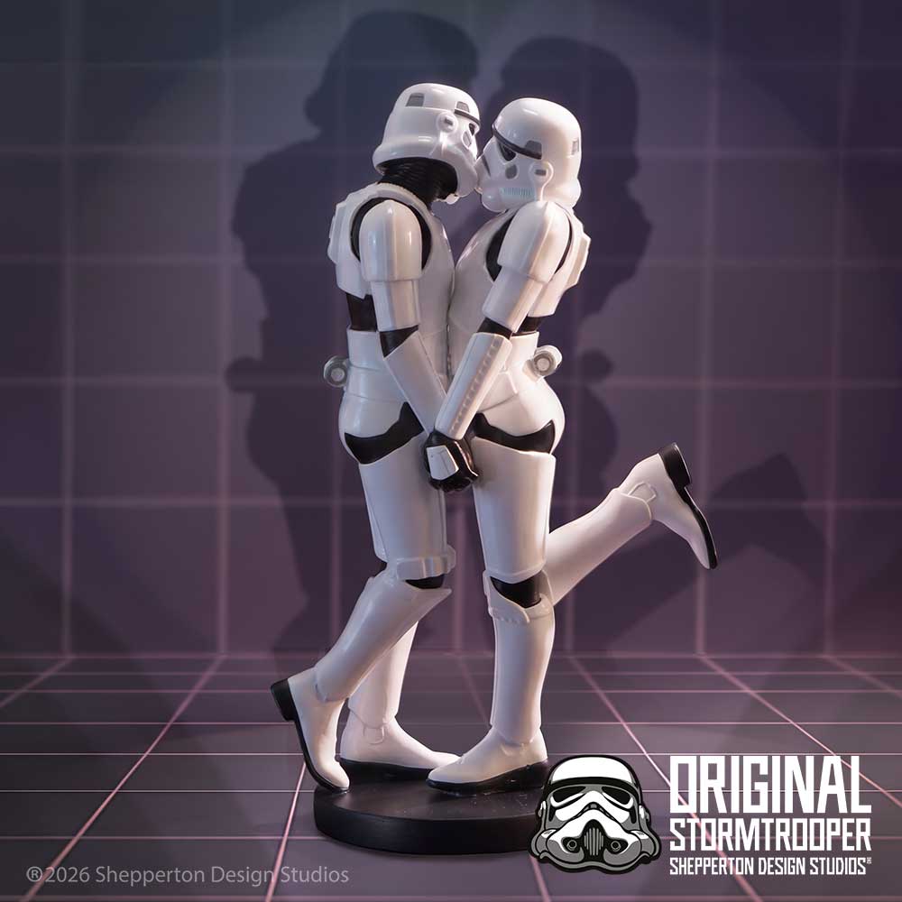 Star Wars The Original Stormtrooper 5 Inch Resin Collectible Figurine - Stormtrooper First Kiss