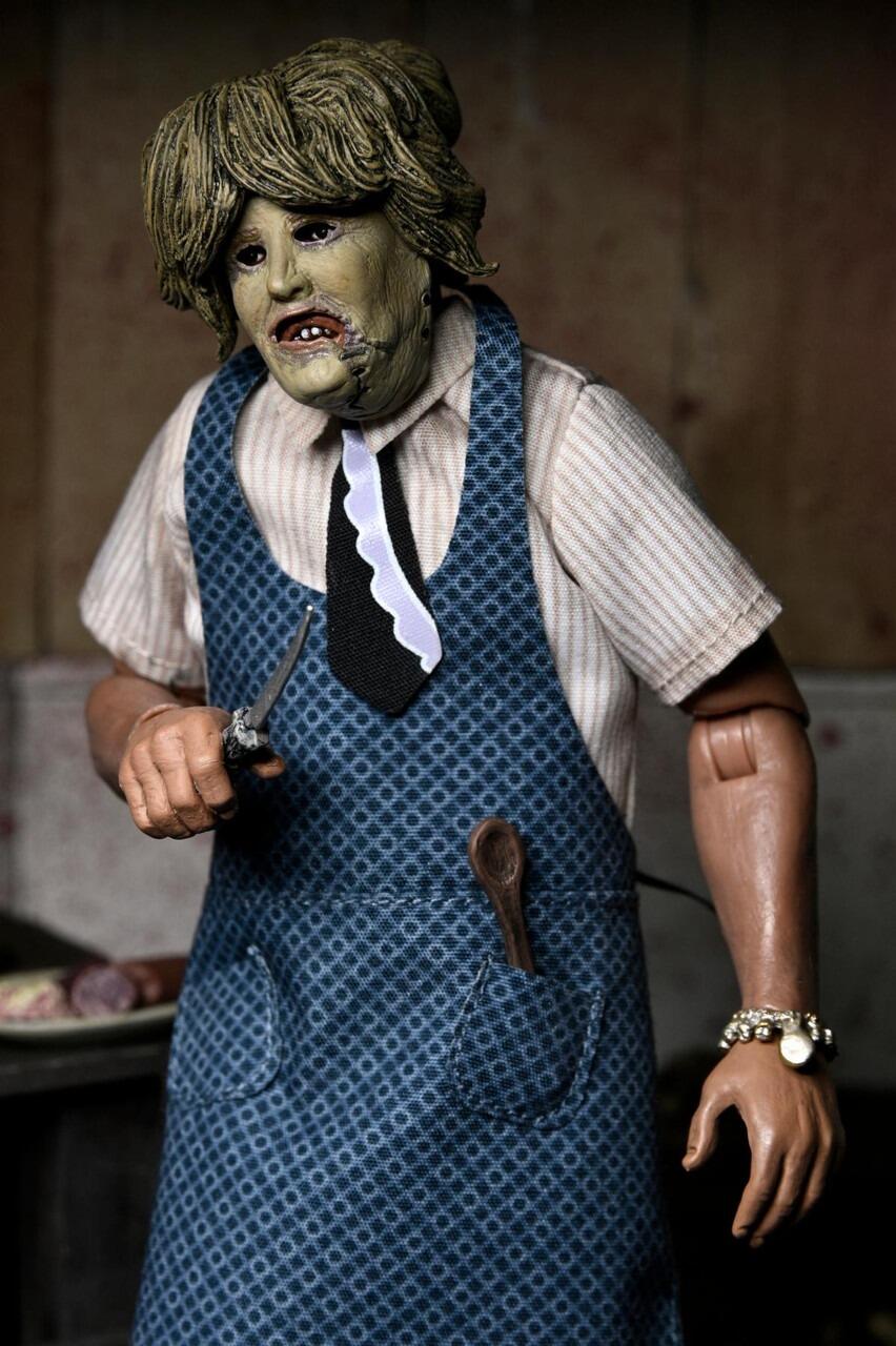 Texas Chainsaw Massacre Ultimate 8 Inch Clothed Action Figure - Leatherface (Old Lady Mask)