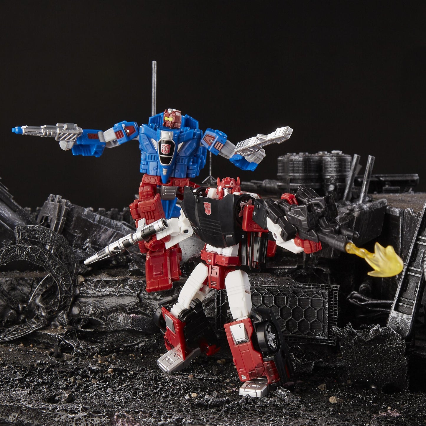 Transformers War For Cybertron Deluxe Class Action Figure 2-Pack - Autobot Alphastrike Counterforce (Re-Run)