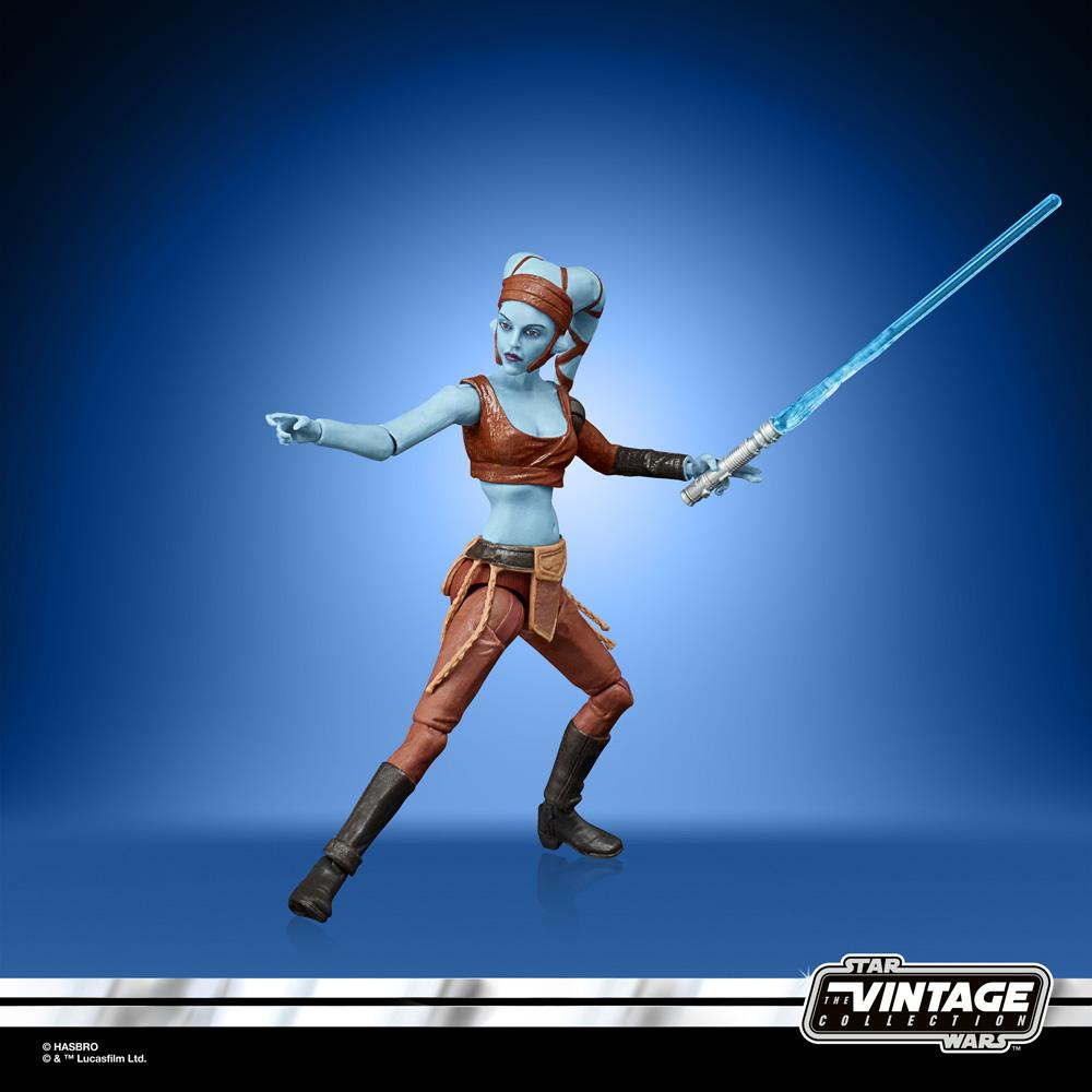 STAR WARS VINTAGE CLONE WARS ACTION FIGURE WAVE 36 - AAYLA SECURA
