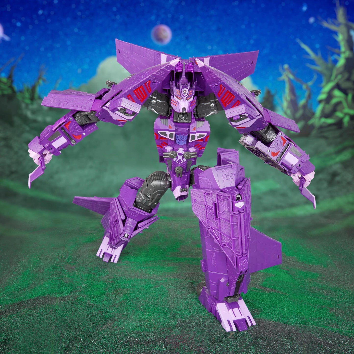 Transformers Generations Legacy Evolution Titan Class Action Figure - Decepticon Nemesis (Re-Run)