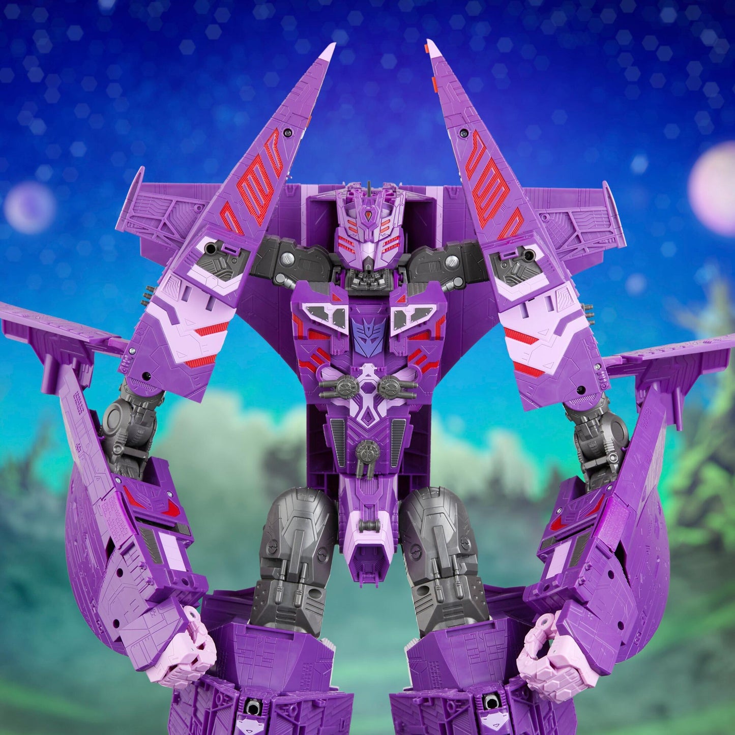 Transformers Generations Legacy Evolution Titan Class Action Figure - Decepticon Nemesis (Re-Run)