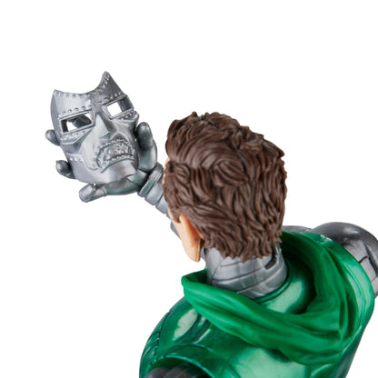 Marvel Legends Series 6-Inch-Scale Action Figure 2-Pack - Captain Marvel vs. Doctor Doom