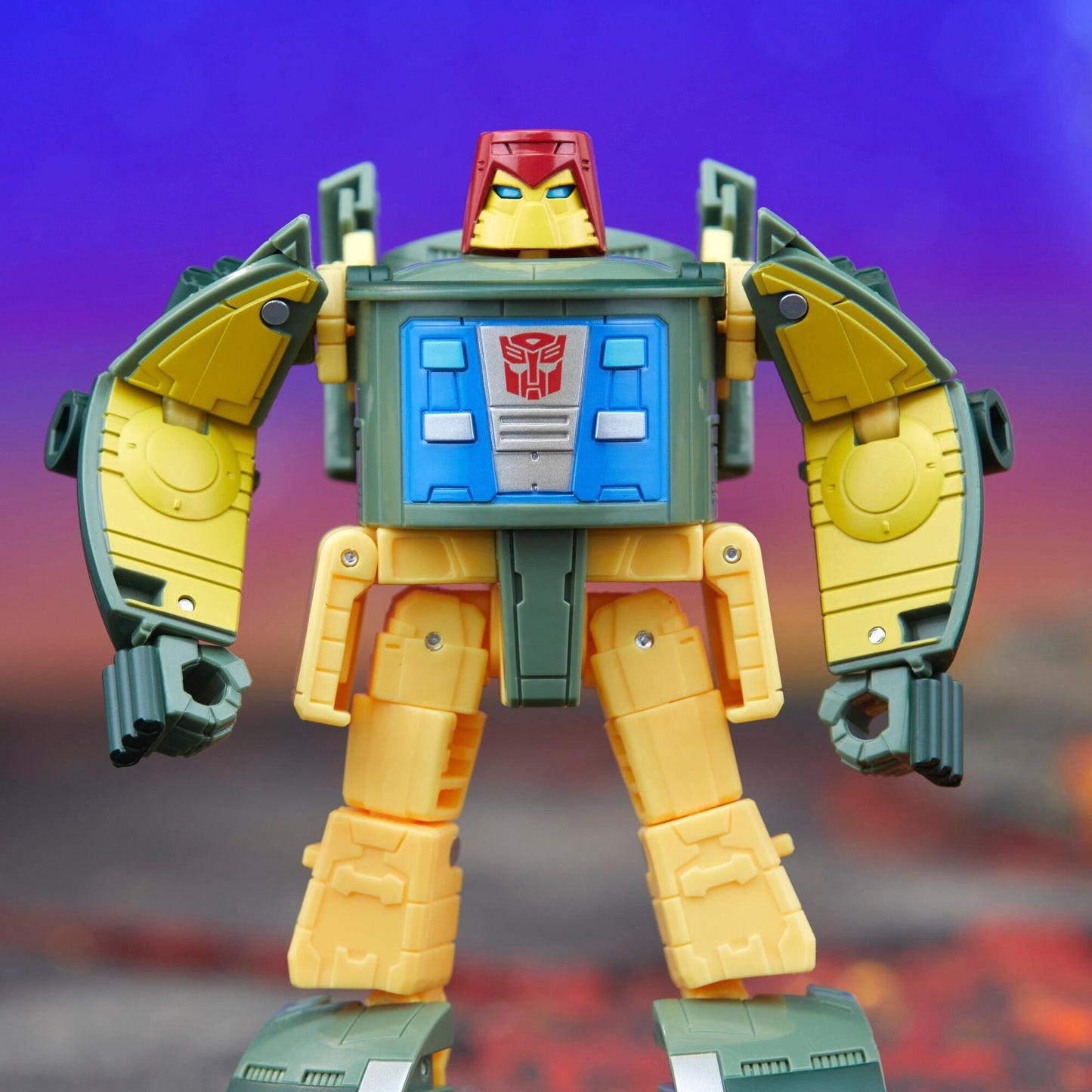 Transformers Legacy United Deluxe Class Action Figure - Autobot Cosmos