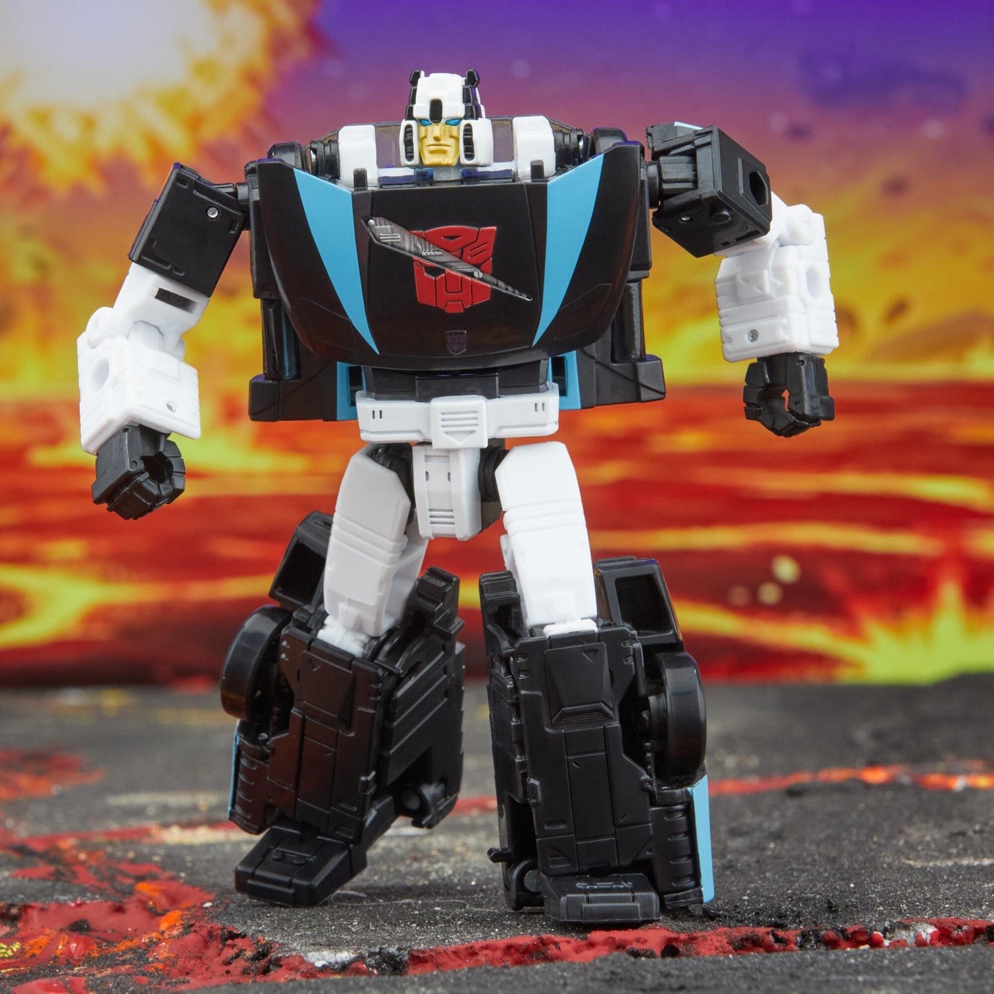 Transformers Legacy United Deluxe Class Action Figure - Armada Universe Wheeljack