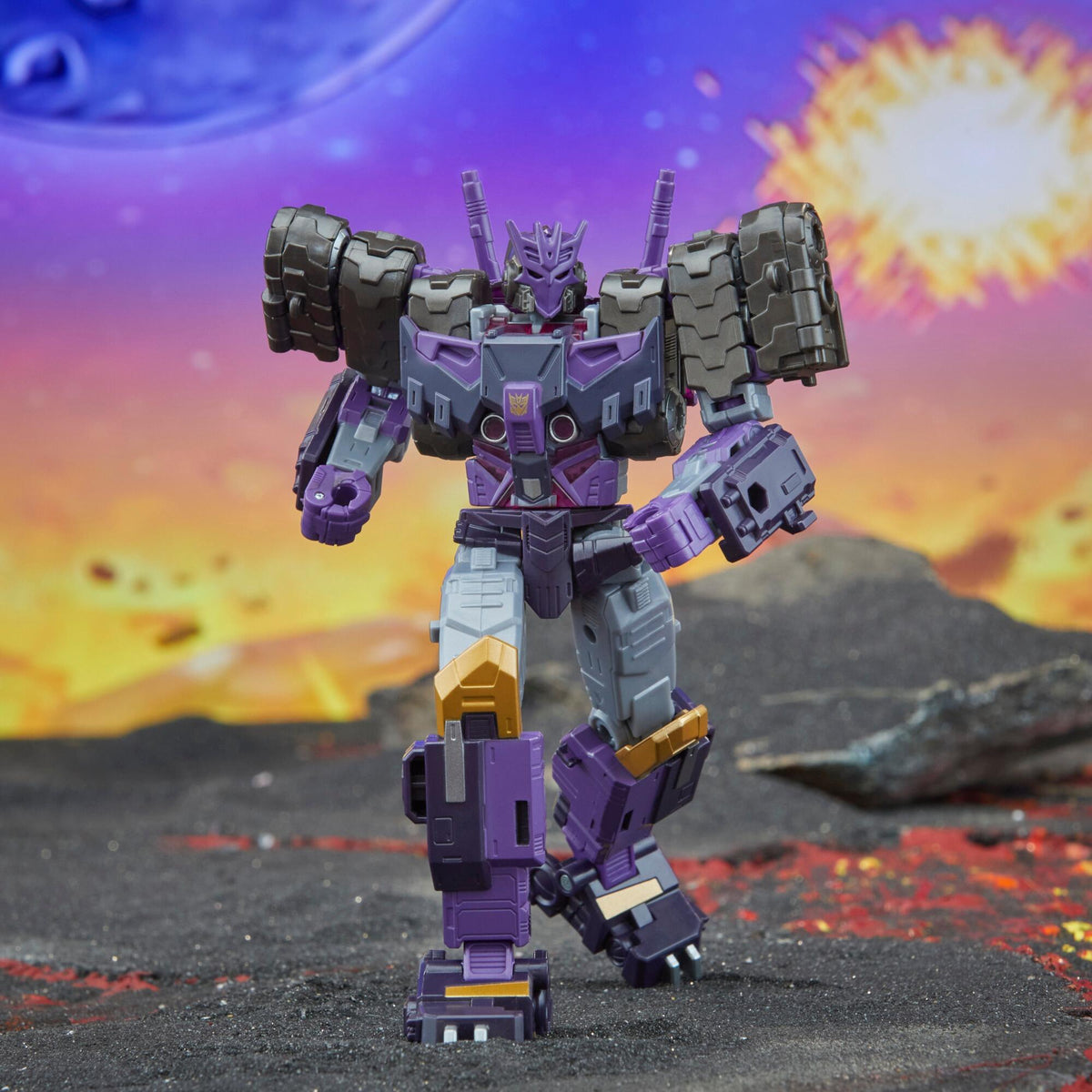 Transformers Legacy United Voyager Class Action Figure - Comic Universe Tarn
