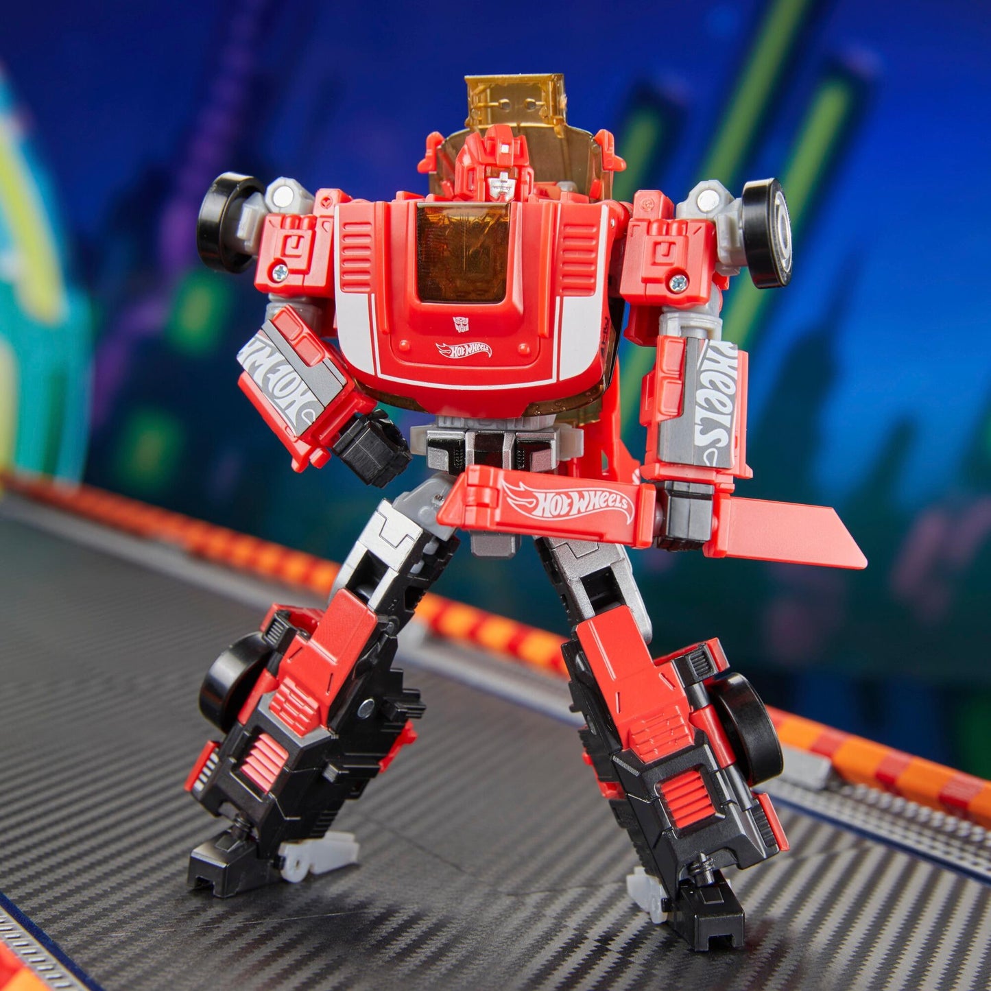 *PRE-ORDER Transformers X Hot Wheels Collab Action Figure - GT-Scorcher