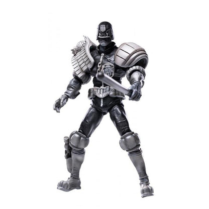 HIYA Toys Judge Dredd 1:18 scale Action Figures - Judge Dredd (Black and White)