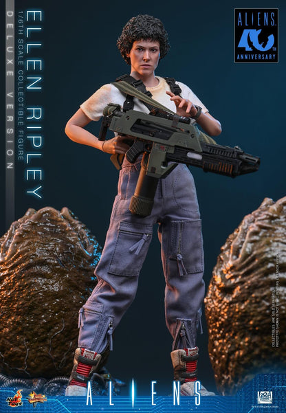 *PRE-ORDER Ellen Ripley (Deluxe) - Aliens Hot Toys Collectibles 1/6 Scale Action Figure