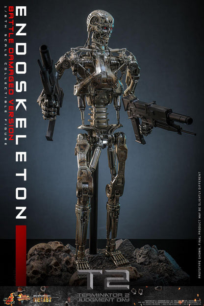 *PRE-ORDER Endoskeleton (Battle Damaged) - Terminator 2 Hot Toys Collectibles 1/6 Scale Action Figure