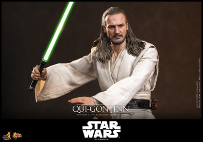 *PRE-ORDER Qui-Gon Jinn - Star Wars: The Phantom Menace Hot Toys Collectibles 1/6 Scale Action Figure