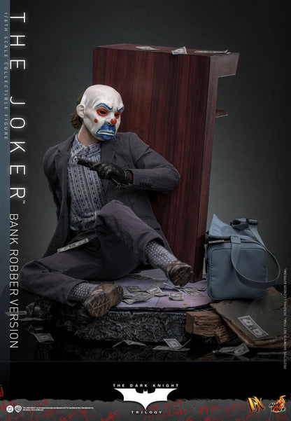 *PRE-ORDER The Joker (Bank Robber) - Batman The Dark Knight Hot Toys Collectibles 1/6 Scale Action Figure