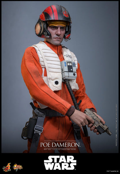 *PRE-ORDER Poe Dameron - Star Wars: The Force Awakens Hot Toys Collectibles 1/6 Scale Action Figure