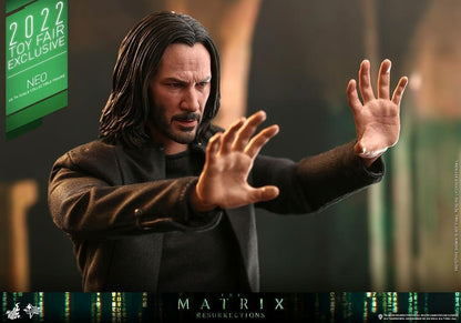 Neo (Toy Fair Exclusive) - The Matrix: Resurrections Hot Toys Collectibles 1/6 Scale Action Figure