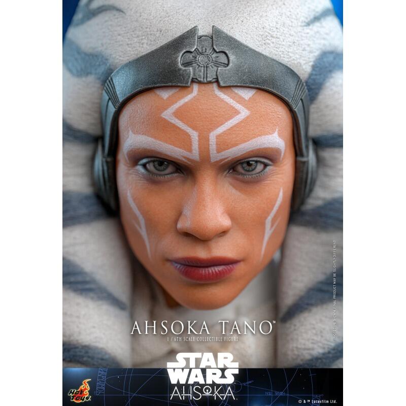 Ahsoka Tano (White) - Star Wars Hot Toys Collectibles 1/6 Scale Action Figure