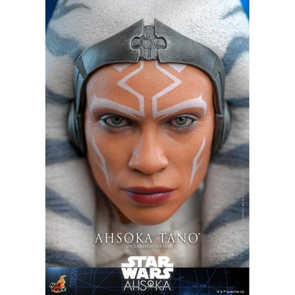 Ahsoka Tano (White) - Star Wars Hot Toys Collectibles 1/6 Scale Action Figure