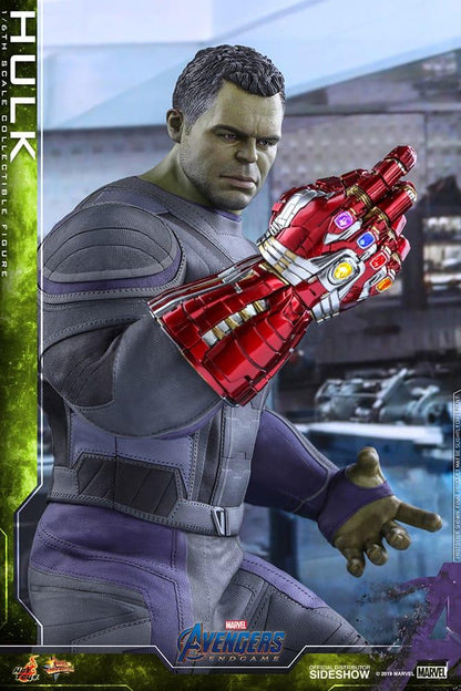 Hulk - Marvel Avengers: Endgame Hot Toys Collectibles 1/6 Scale Action Figure