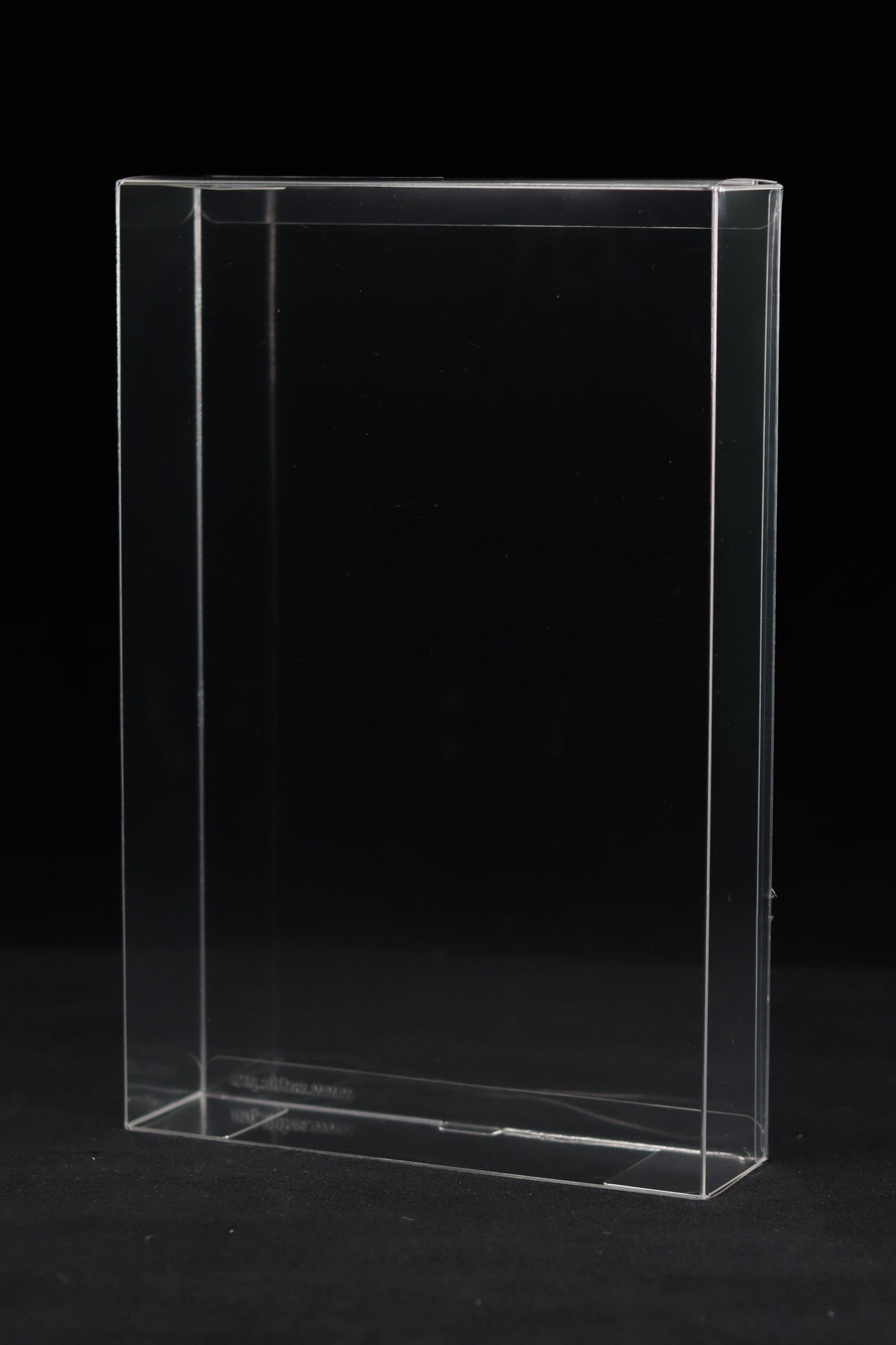 SAF Premium Foldable Display Case - Marvel Retro 6 inch Card Oversized
