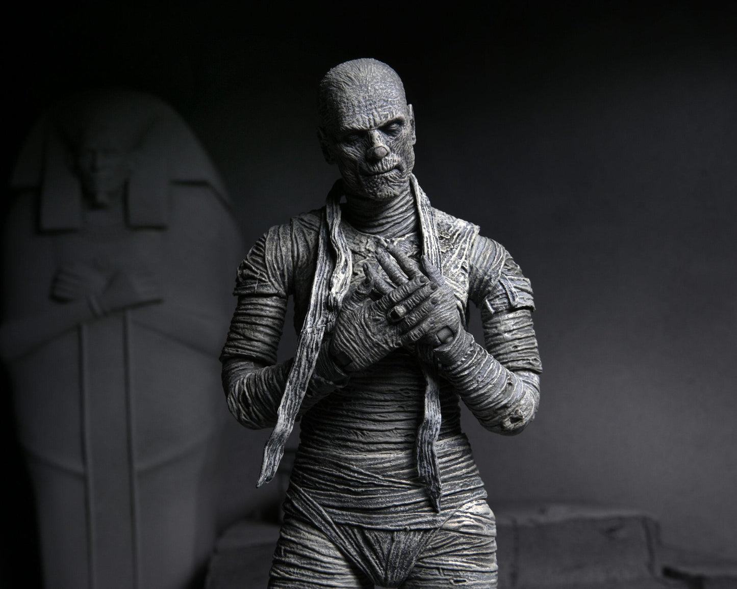 Universal Monsters Ultimate 7 Inch Scale Action Figure - The Mummy (Black & White)